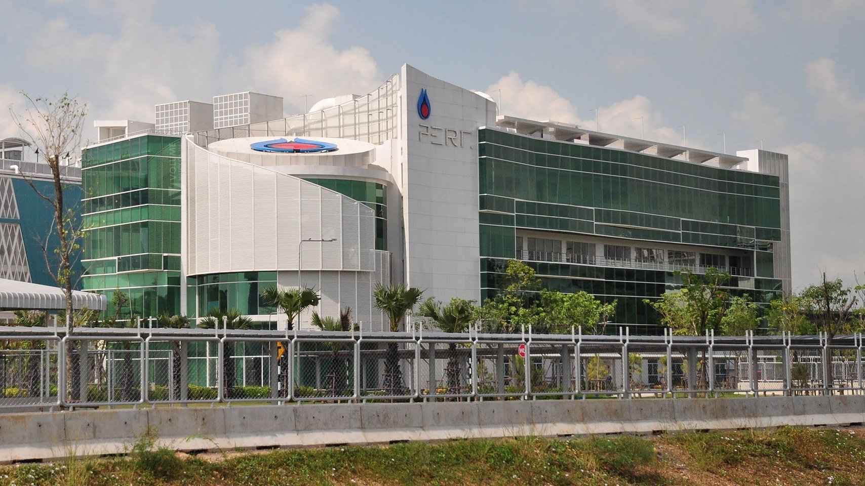 งานออกแบบปรับปรุงอาคารวิจัยธรณีวิทยาและวิศวกรรมปิโตรเลียม (PERT) ATT Consultant